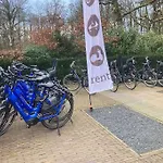 6 Persoons Op De Veluwe Bij Binnen En Buiten Zwembad Chalet *