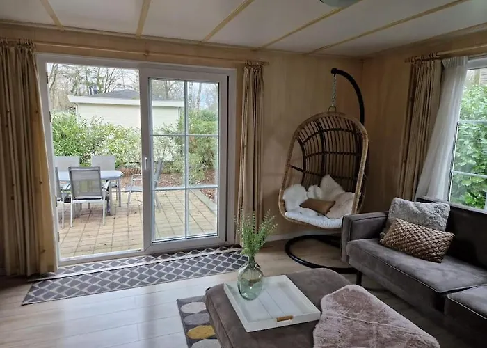 6 Persoons Op De Veluwe Bij Binnen En Buiten Zwembad *