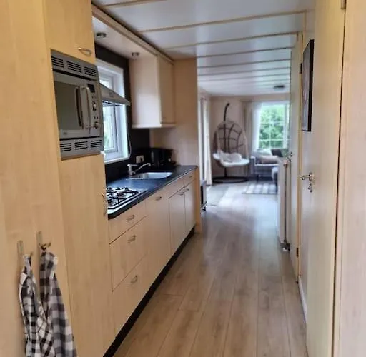 Chalet 6 Persoons Op De Veluwe Bij Binnen En Buiten Zwembad Arnhem