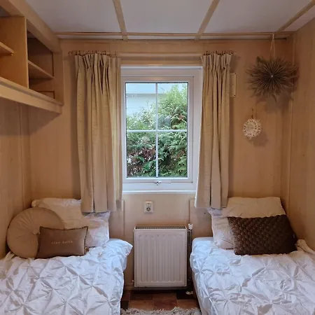 6 Persoons Op De Veluwe Bij Binnen En Buiten Zwembad